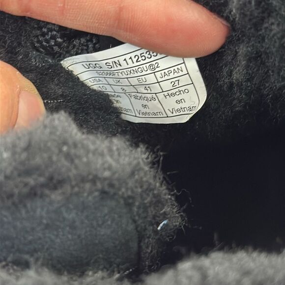 NWOT Ugg sneaker - Picture 5 of 7